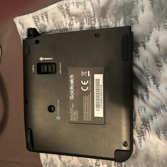 Gold touch Ergo Keyboard with Tenting and Angle adjustability - Picture 2 of 4